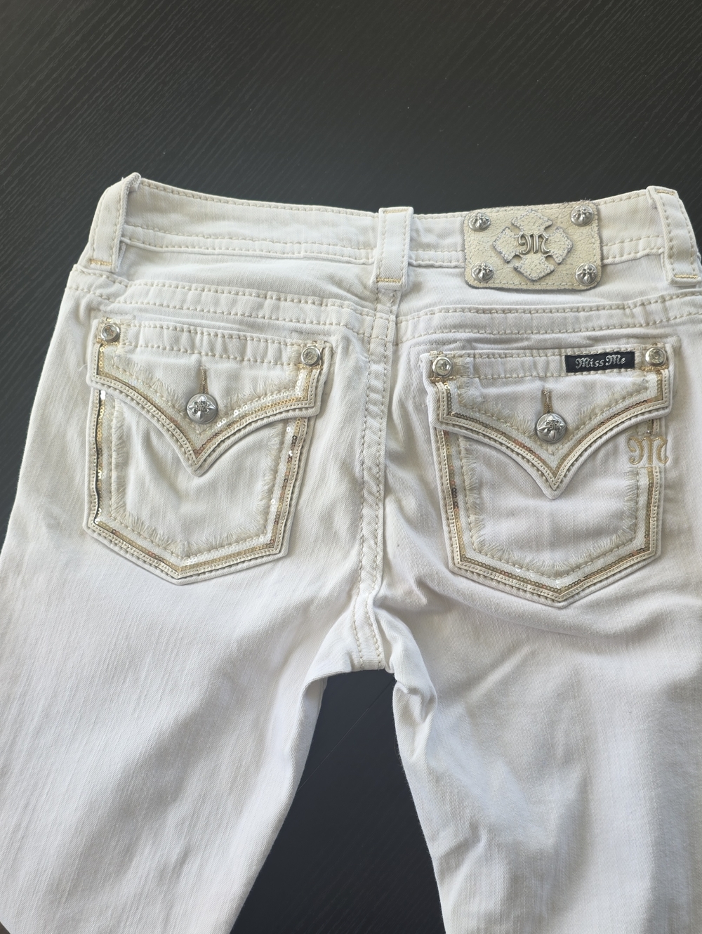Miss Me White Skinny Jeans with Embellished Back Pockets